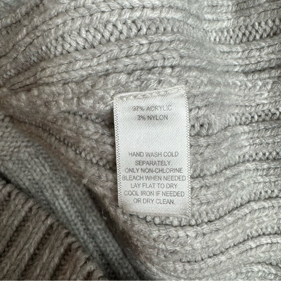 White House black market gray ombré cowl neck knit sweater size medium - Picture 7 of 7